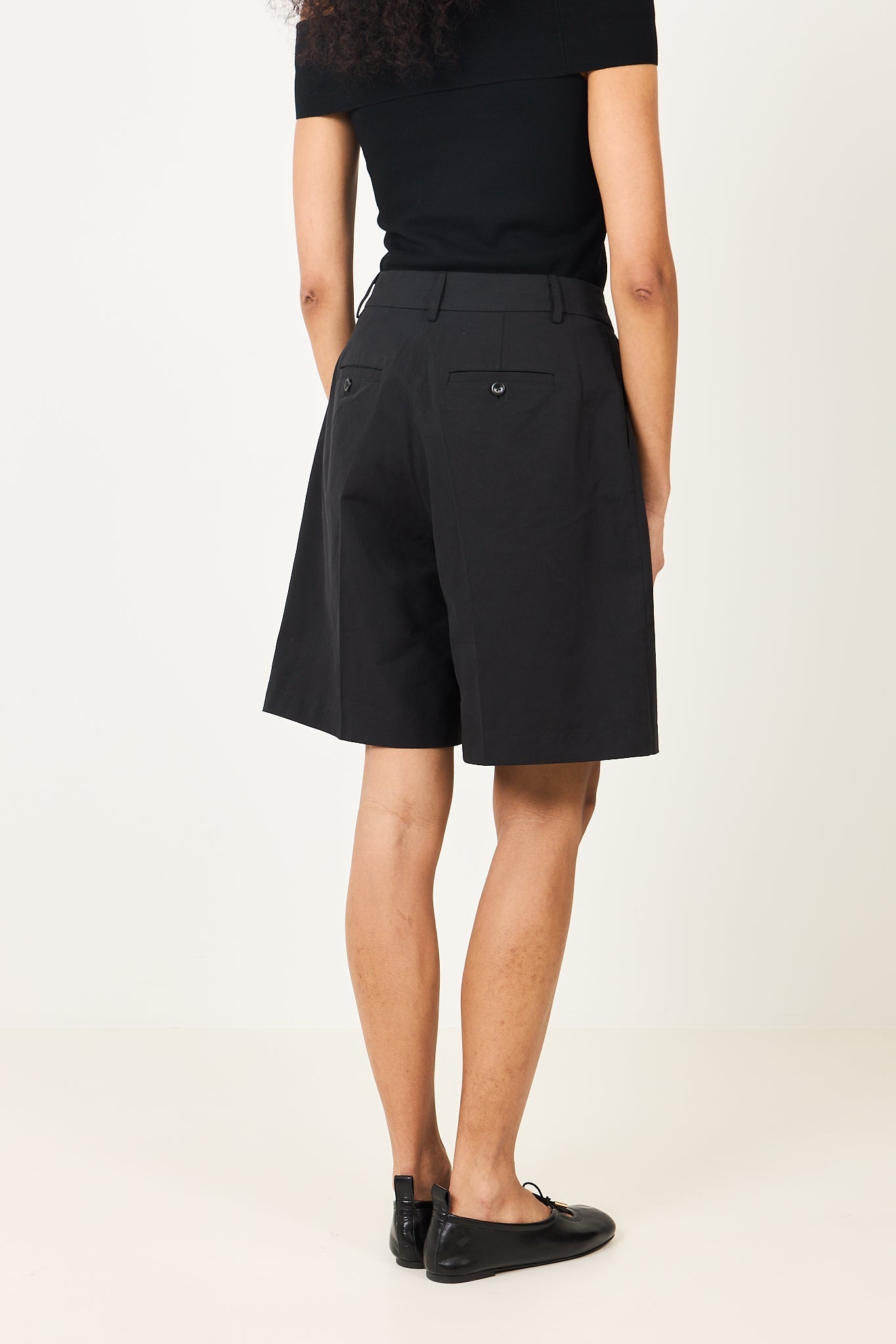 Poet Pleat Shorts in Jet Black